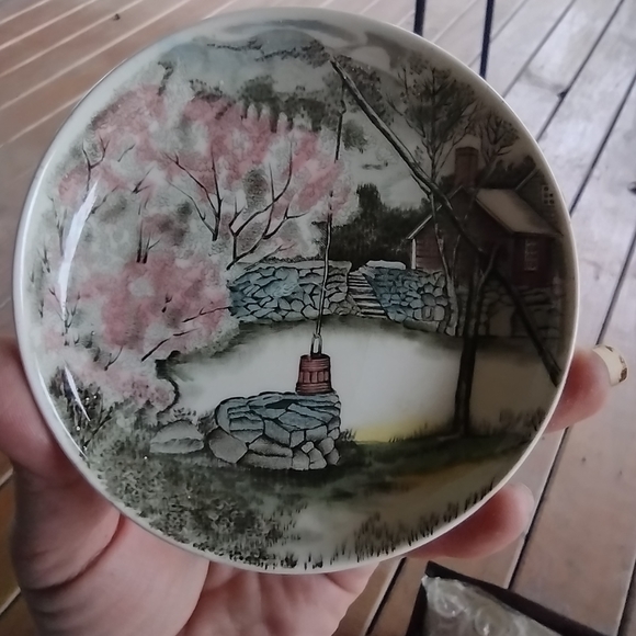 Johnson Bros Friendly Village Butter Pat - Picture 2 of 4